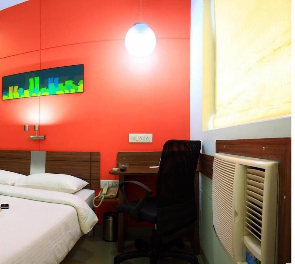 Hotel Manesar Гургаон Экстерьер фото
