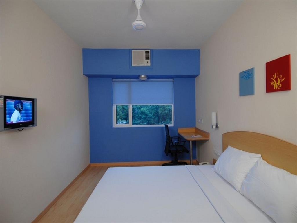 Hotel Manesar Гургаон Экстерьер фото